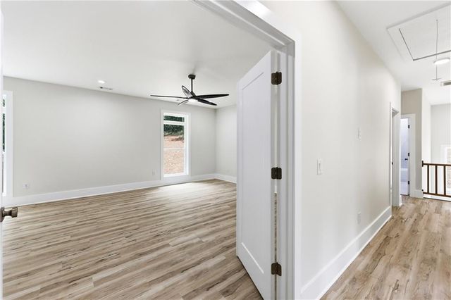 5851 Canterbury Way, Clermont, GA 30527