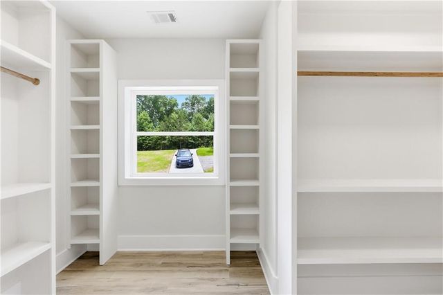 5851 Canterbury Way, Clermont, GA 30527
