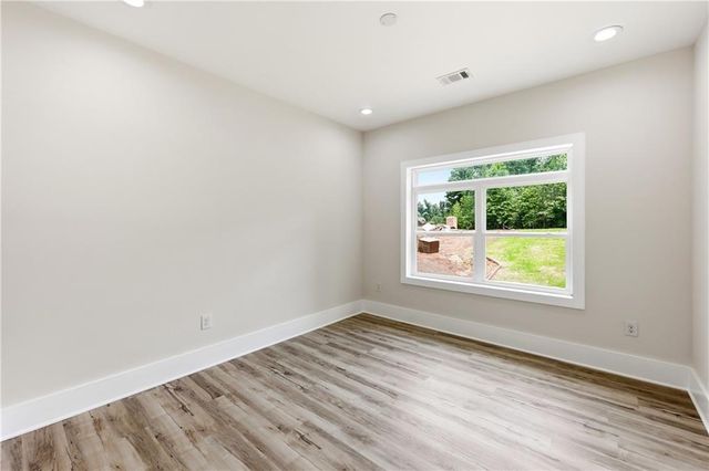 5851 Canterbury Way, Clermont, GA 30527
