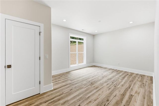 5851 Canterbury Way, Clermont, GA 30527
