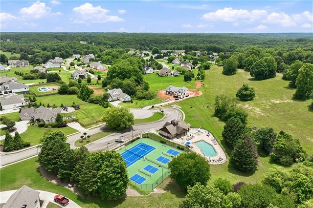 5851 Canterbury Way, Clermont, GA 30527