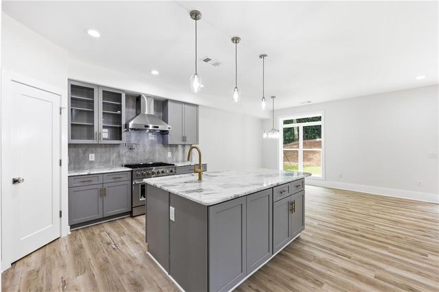 5851 Canterbury Way, Clermont, GA 30527