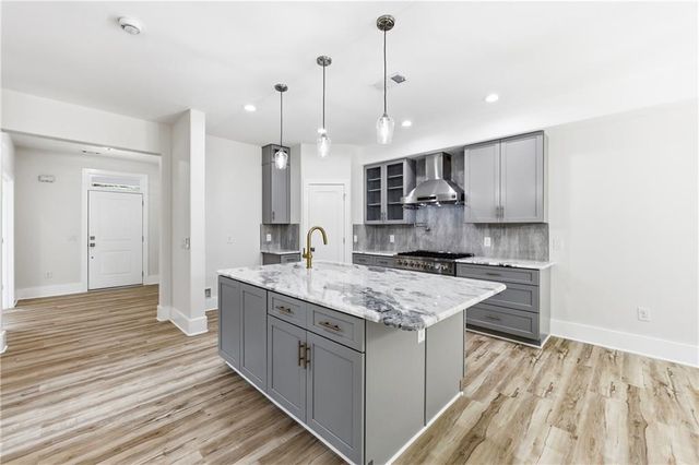 5851 Canterbury Way, Clermont, GA 30527