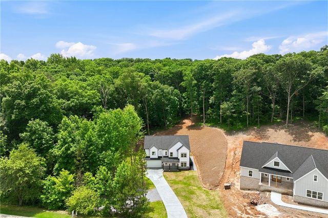 5851 Canterbury Way, Clermont, GA 30527
