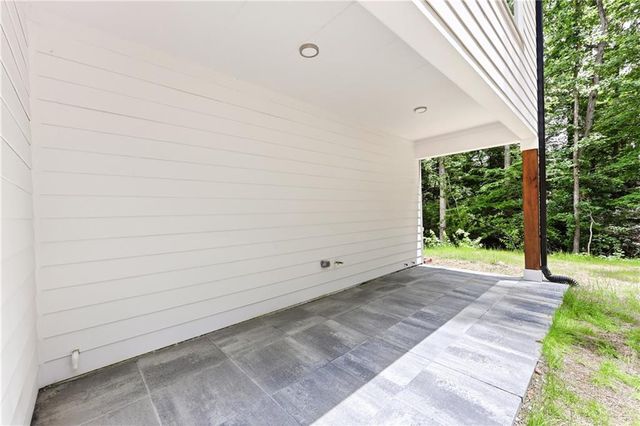 5851 Canterbury Way, Clermont, GA 30527