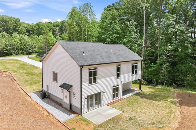 5851 Canterbury Way, Clermont, GA 30527