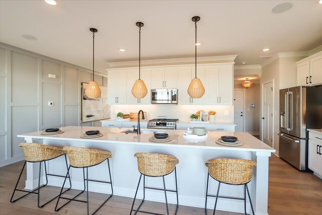 8538 Sperry Court, Woodridge, IL 60517