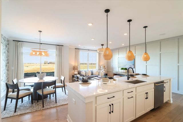 8538 Sperry Court, Woodridge, IL 60517