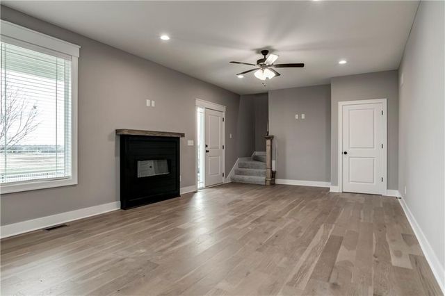 16849 W 164th Terrace, Olathe, KS 66062