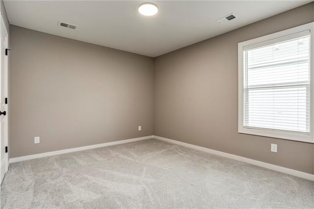 16849 W 164th Terrace, Olathe, KS 66062