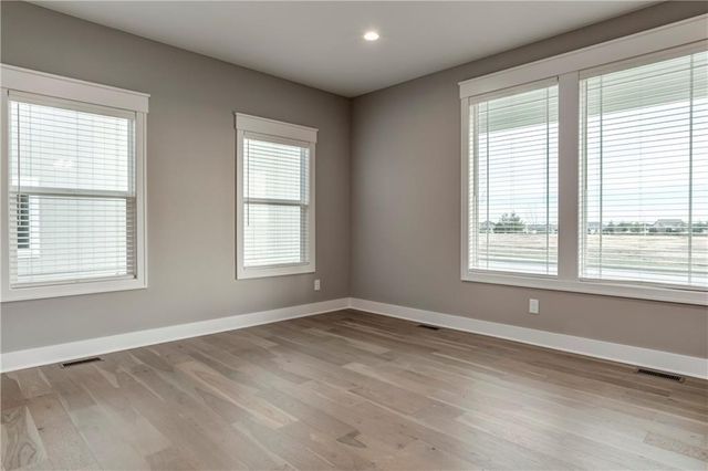 16849 W 164th Terrace, Olathe, KS 66062