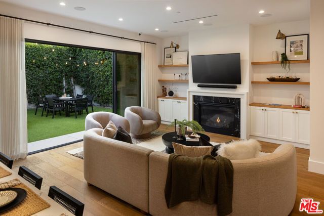 3609 Greenwood Avenue, Los Angeles, CA 90066