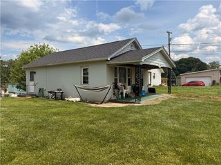 241 Kay St, Wampum, PA 16157