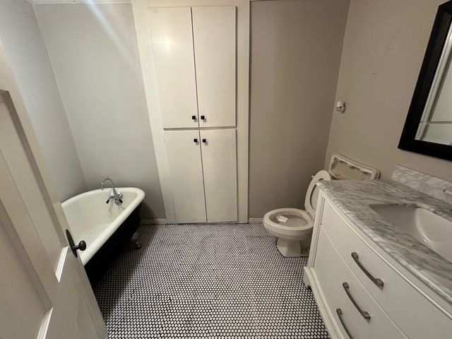 928 S Lindsay Street, Gainesville, TX 76240