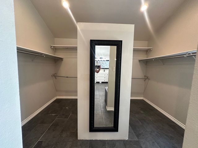 928 S Lindsay Street, Gainesville, TX 76240