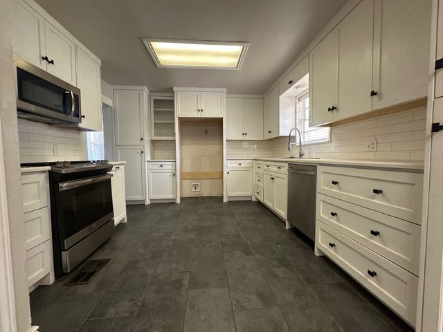 928 S Lindsay Street, Gainesville, TX 76240