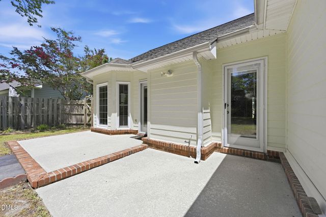 1107 Mill Run Road, Sneads Ferry, NC 28460