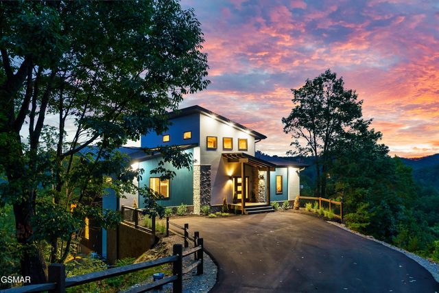 2420 Cove Mtn Lane, Sevierville, TN 37862