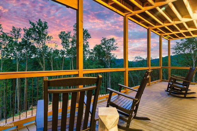 2420 Cove Mtn Lane, Sevierville, TN 37862