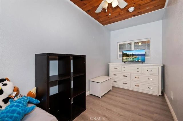 23869 Wildwood, Crestline, CA 92325