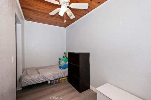 23869 Wildwood, Crestline, CA 92325