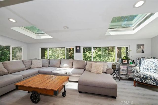 23869 Wildwood, Crestline, CA 92325