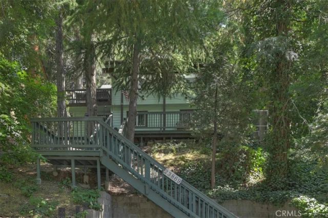 23869 Wildwood, Crestline, CA 92325