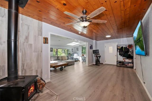 23869 Wildwood, Crestline, CA 92325