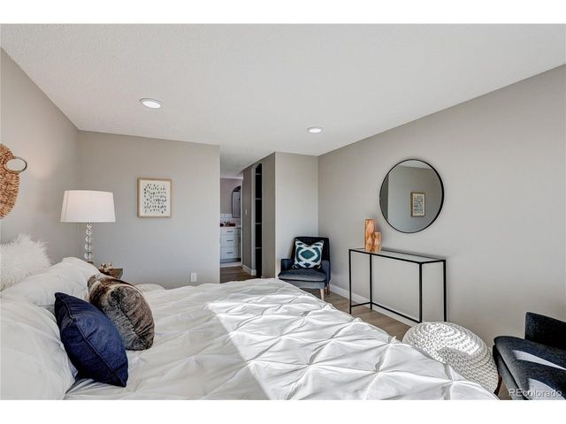 2880 S Locust 709S, Denver, CO 80222