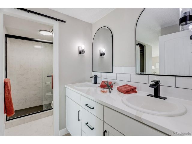 2880 S Locust 709S, Denver, CO 80222