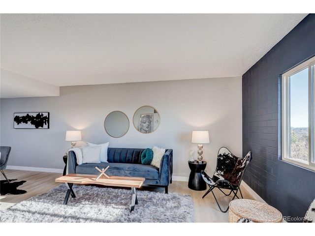 2880 S Locust 709S, Denver, CO 80222