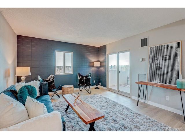 2880 S Locust 709S, Denver, CO 80222