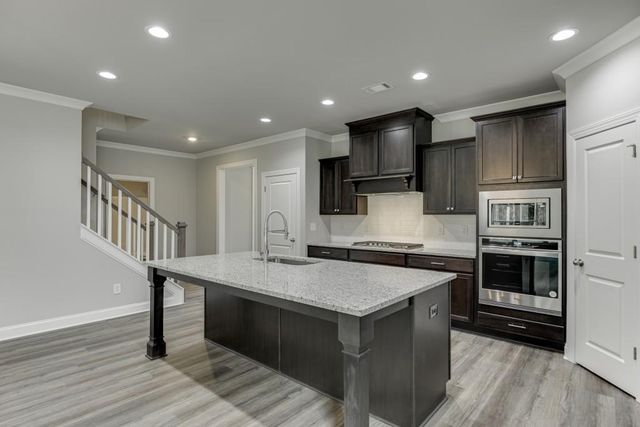 5617 Ernest Way, Flowery Branch, GA 30542