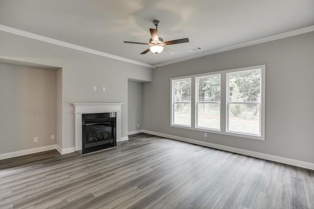 5617 Ernest Way, Flowery Branch, GA 30542