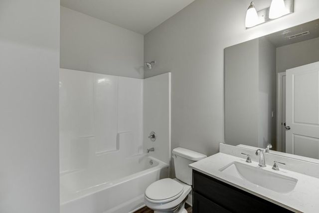 5617 Ernest Way, Flowery Branch, GA 30542