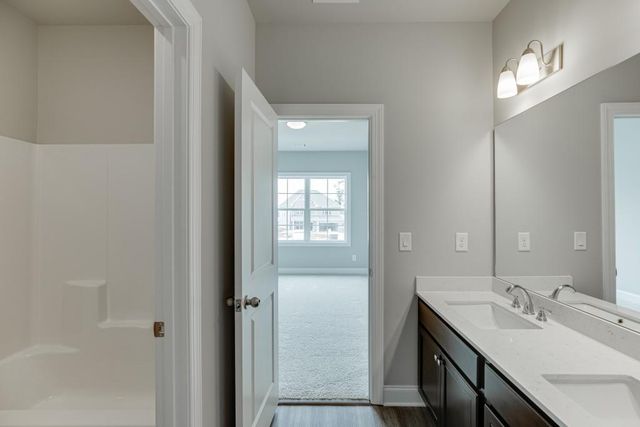 5617 Ernest Way, Flowery Branch, GA 30542