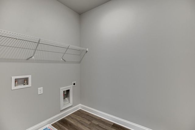 5617 Ernest Way, Flowery Branch, GA 30542
