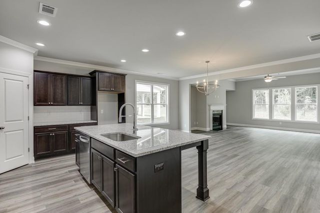 5617 Ernest Way, Flowery Branch, GA 30542