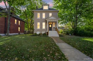 7472 Hazel Avenue, Maplewood, MO 63143