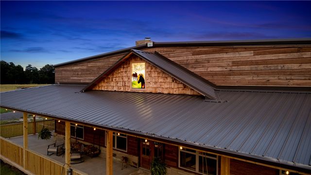 1050 SE 8th Street, Atkins, AR 72823