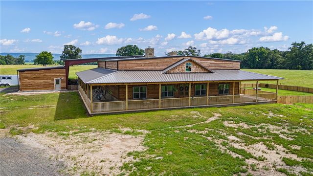 1050 SE 8th Street, Atkins, AR 72823