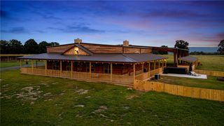 1050 SE 8th Street, Atkins, AR 72823