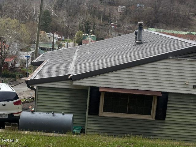 227 Fir Street, Appalachia, VA 24216