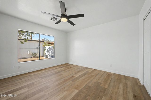 3802 W SUNLAND Avenue, Phoenix, AZ 85041