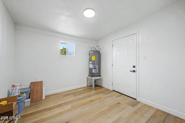 3802 W SUNLAND Avenue, Phoenix, AZ 85041
