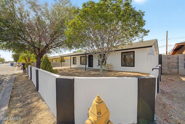 3802 W SUNLAND Avenue, Phoenix, AZ 85041