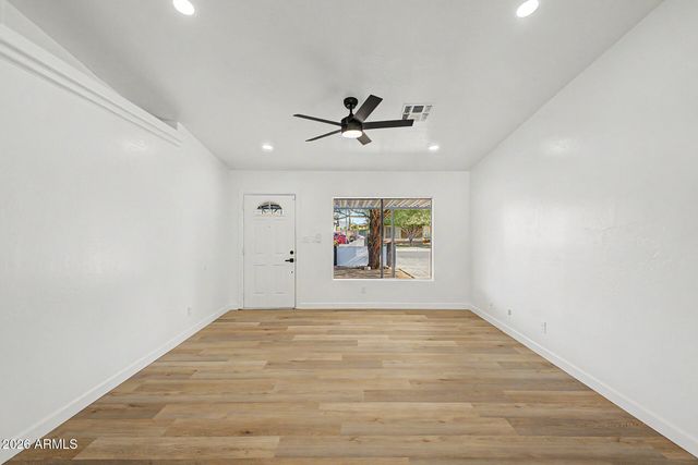 3802 W SUNLAND Avenue, Phoenix, AZ 85041