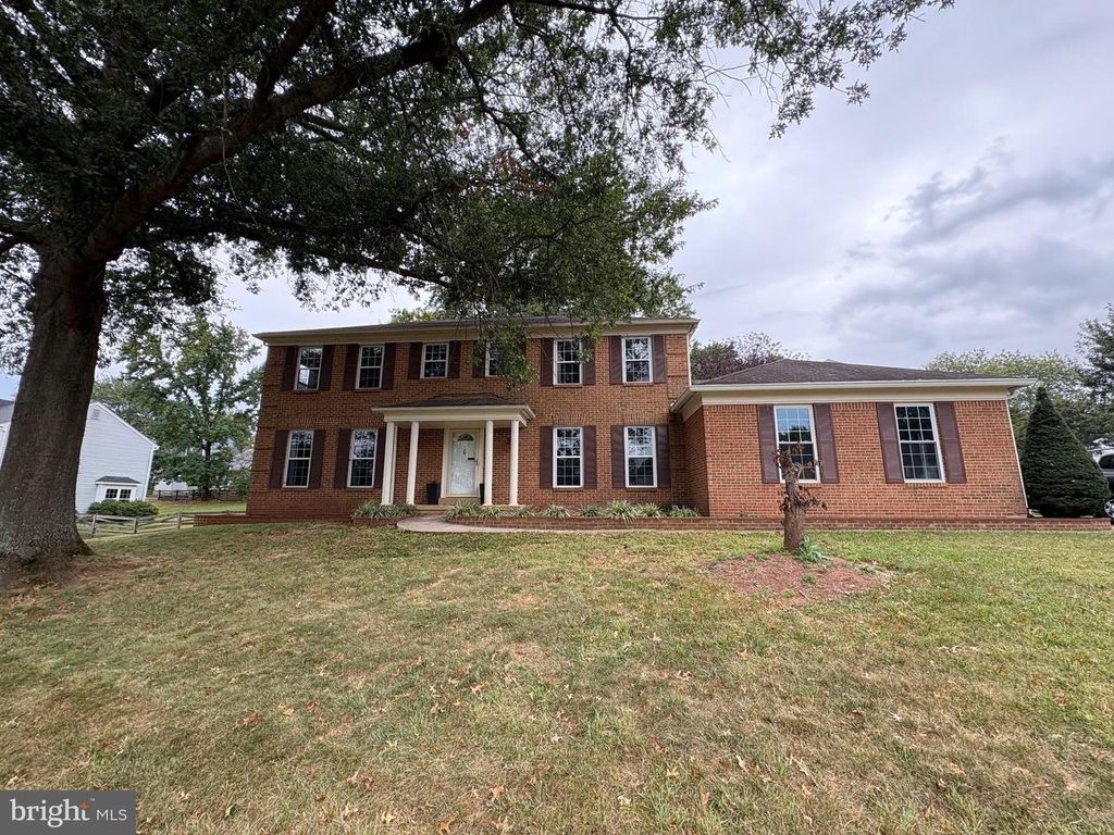 130 MINOR RD, Sterling, VA 20165