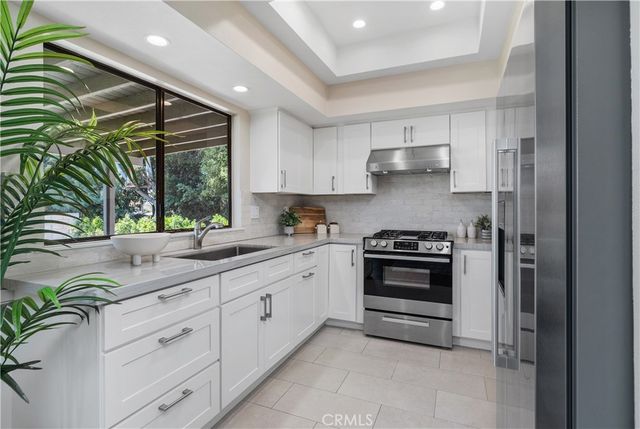 872 S Havenwood Circle, Orange, CA 92869
