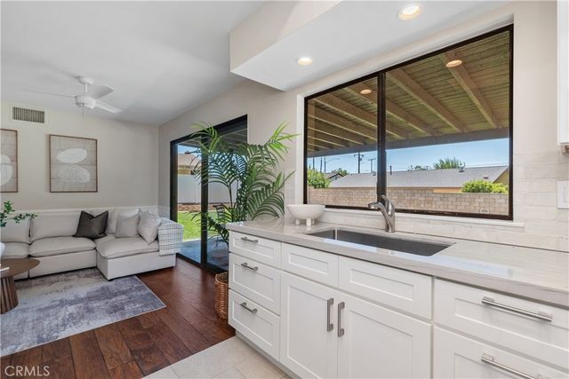872 S Havenwood Circle, Orange, CA 92869